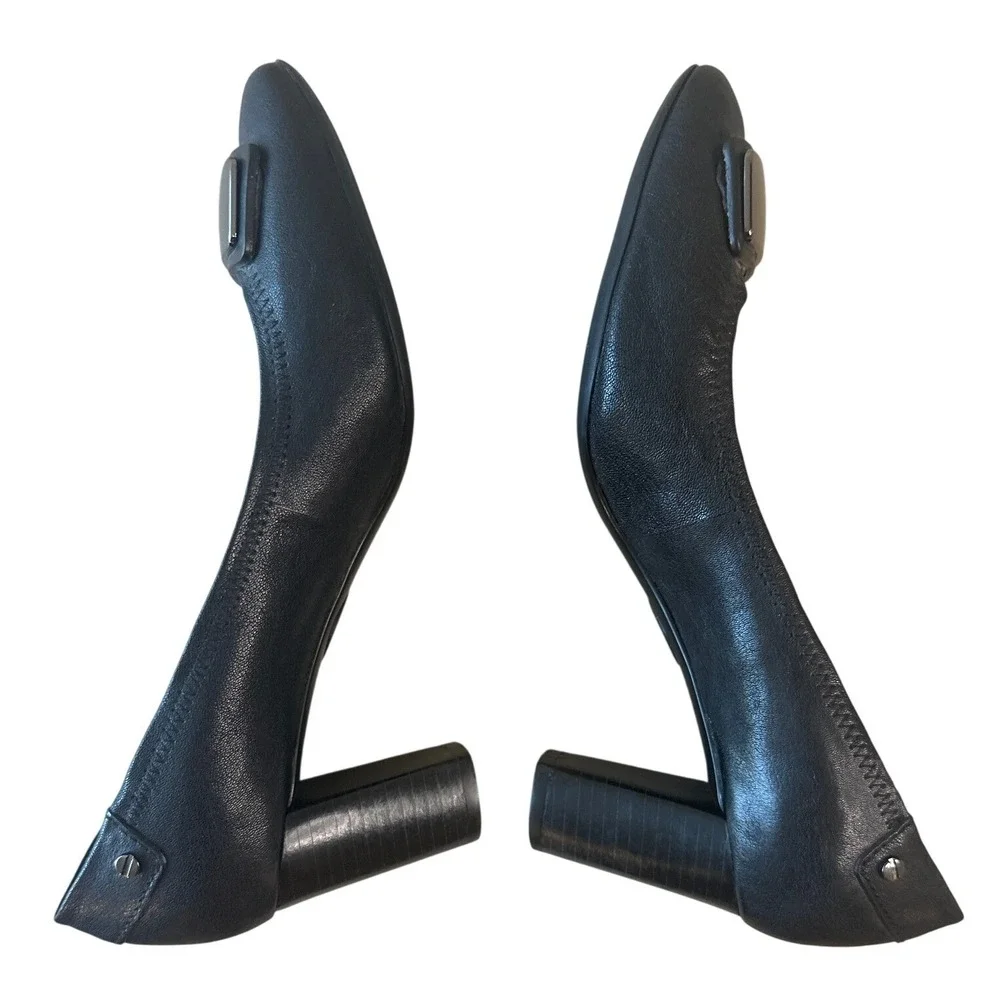 Tory Burch Black Leather Block Heel Pumps Gunmetal Logo Plaque Size 7.5